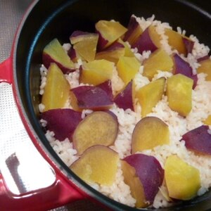 土鍋でホクホク、さつま芋ご飯